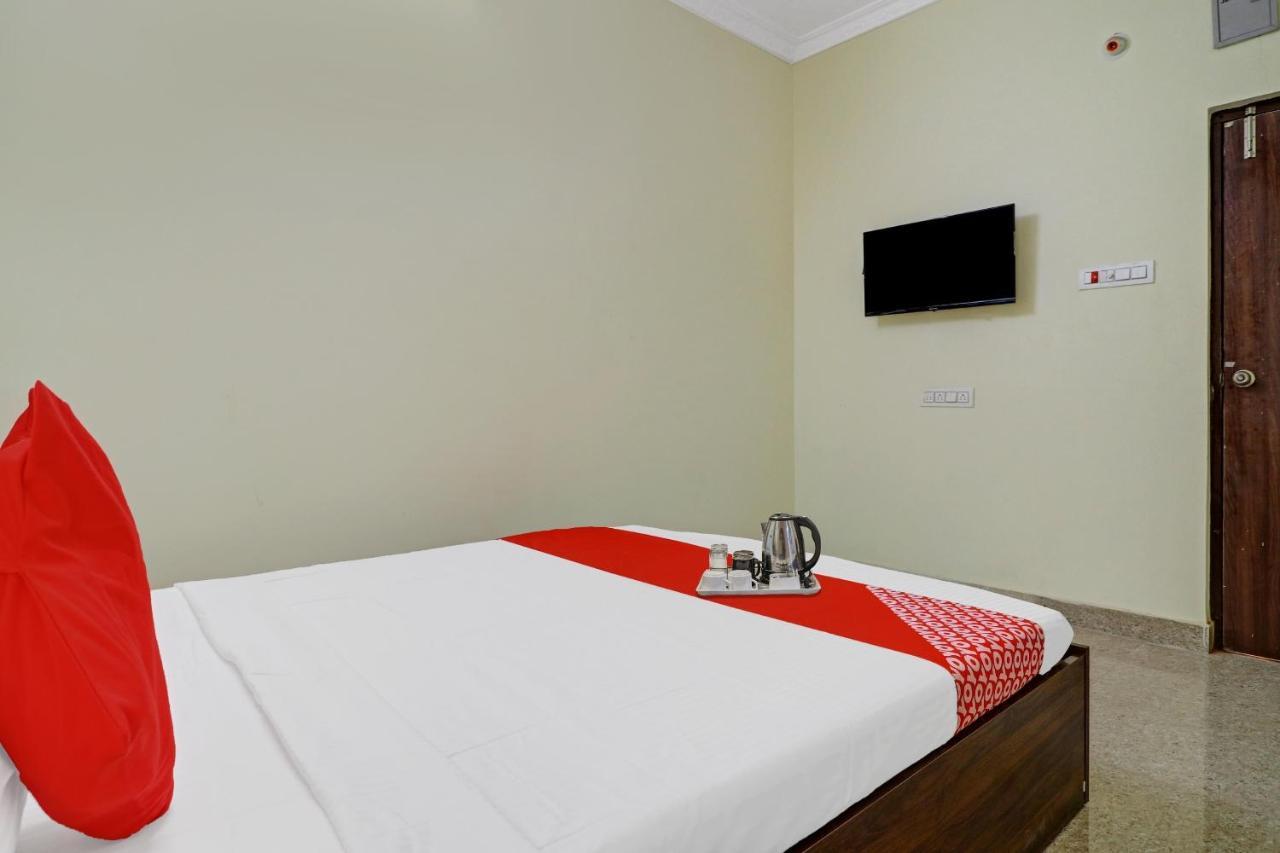 Hotel O S V Residency Kajaguda Near Gachibowli ハイデラバード エクステリア 写真