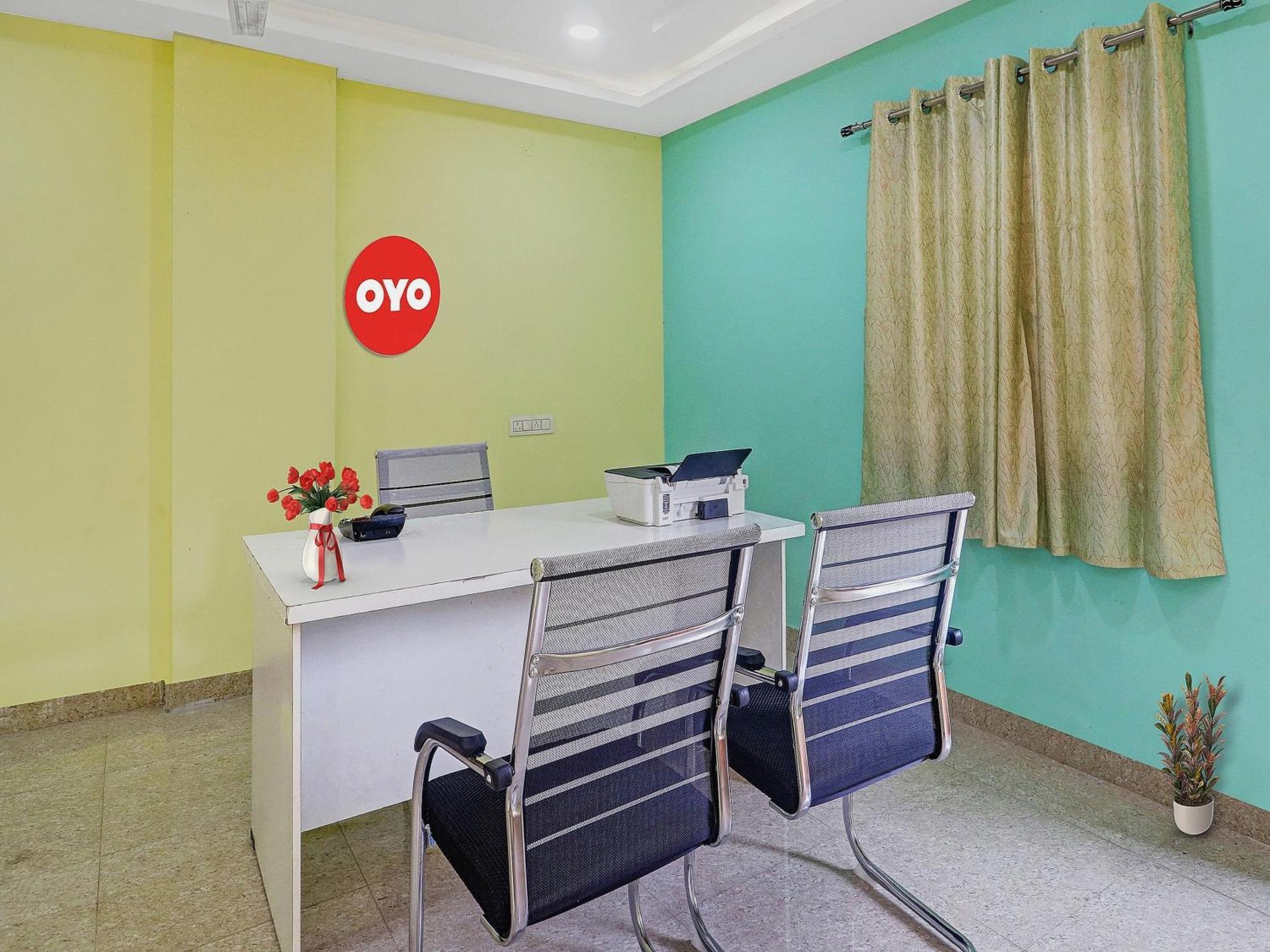 Hotel O S V Residency Kajaguda Near Gachibowli ハイデラバード エクステリア 写真
